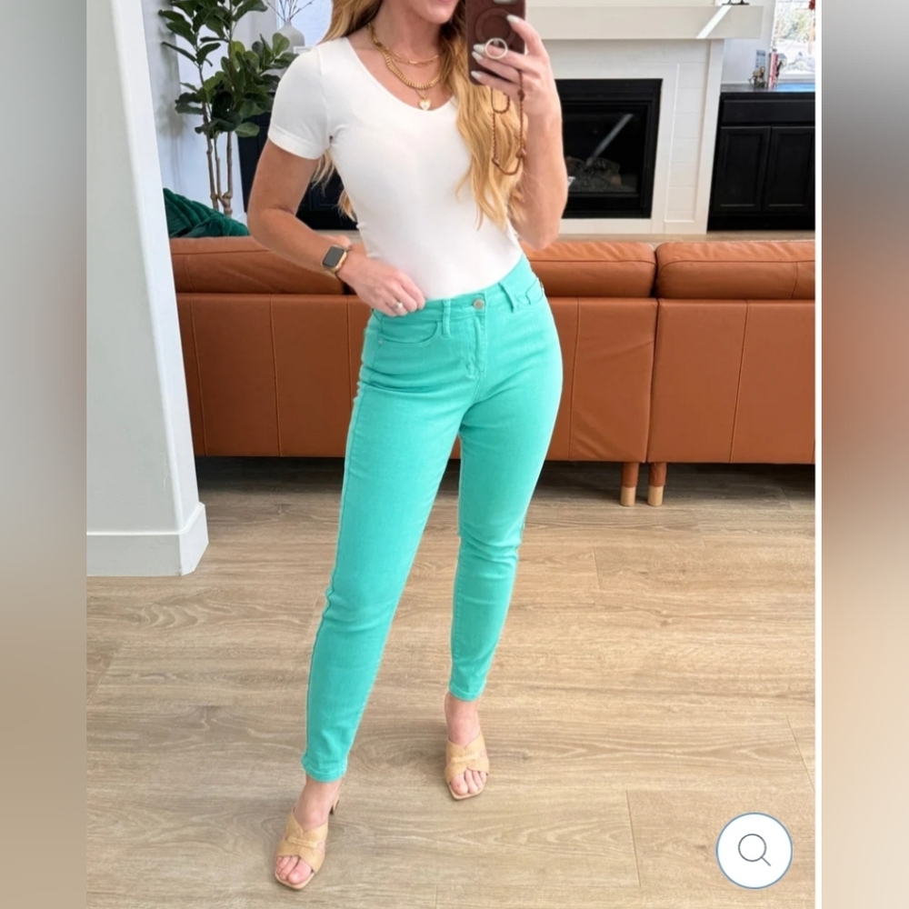 NWT Judy Blue Slim Fit, High Rise Aquamarine Women's Jeans Sz 9 - Picture 2 of 12